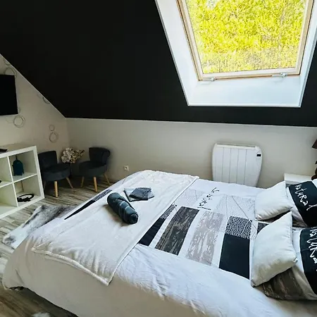 Panzió La Regence 4 *