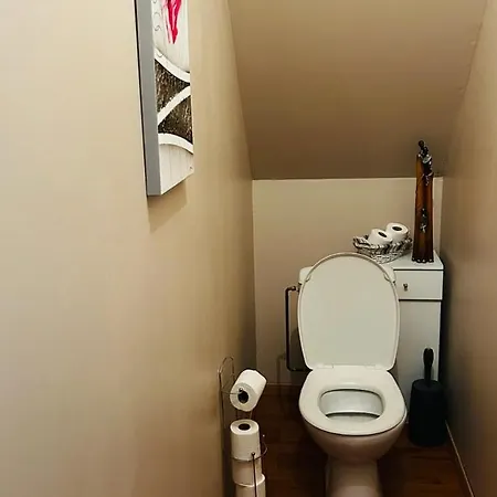 לינה וארוחת בוקר La Regence 4 *