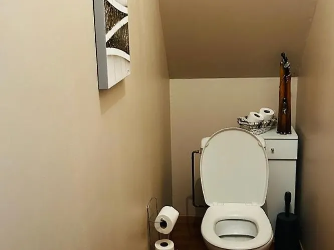 לינה וארוחת בוקר La Regence 4 *