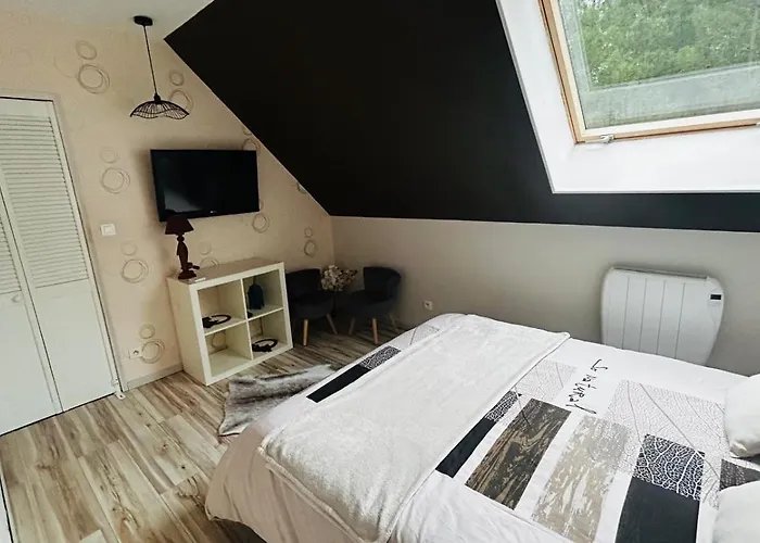 לינה וארוחת בוקר La Regence 4 Brette-les-Pins